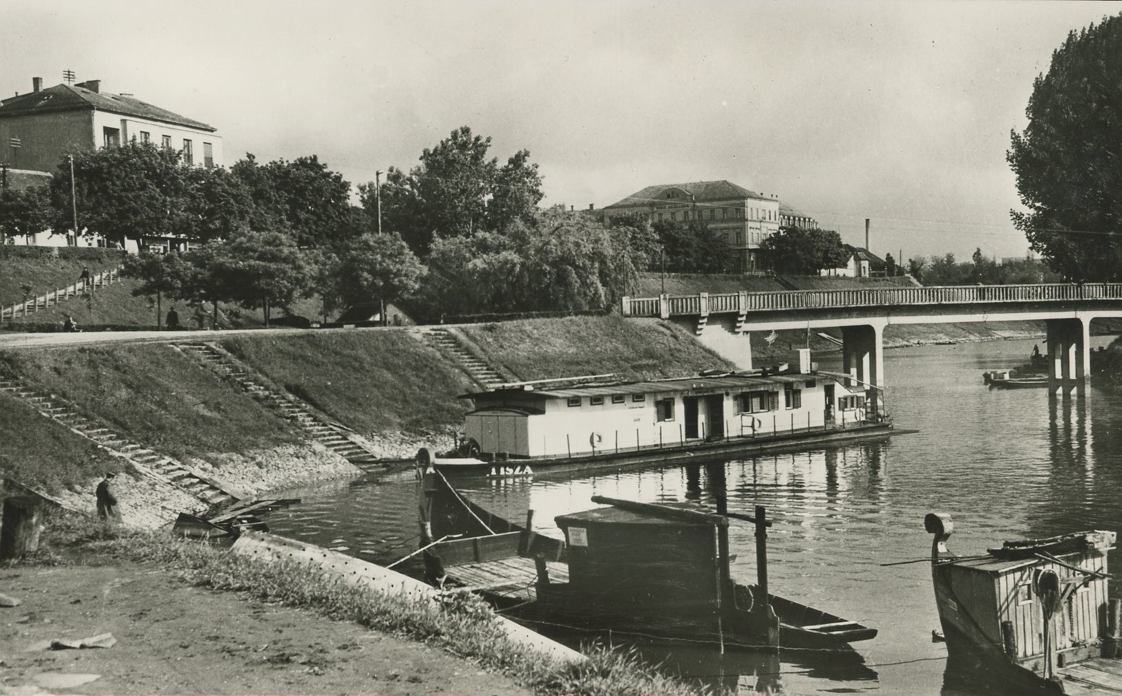 Schiffsanlegestelle Baja